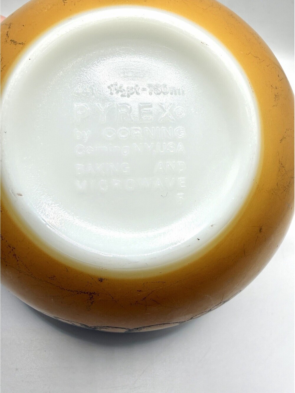 Vintage Pyrex Old Orchard Cinderella Nesting Mixing Bowl #441 1 1/2 pt. - Picture 8 of 8